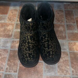 UGG- Printed Minis